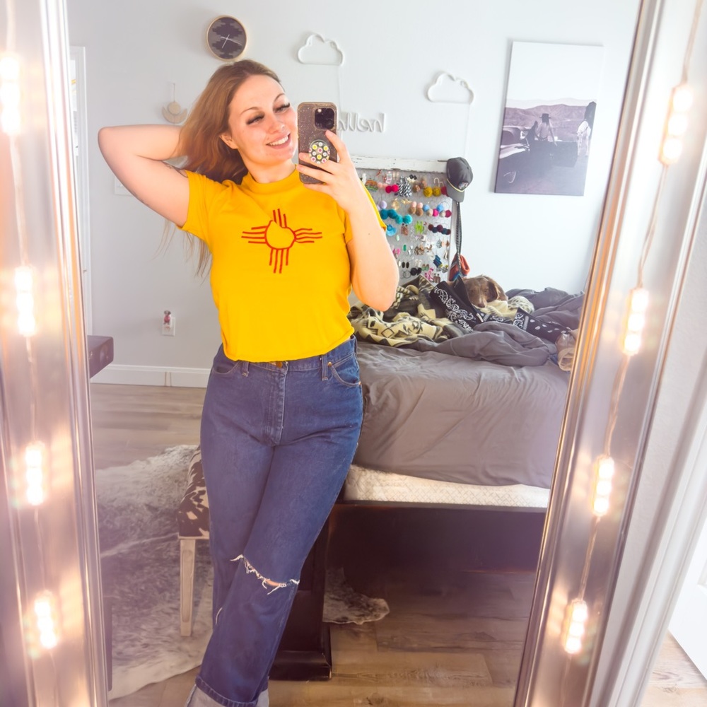 Zia symbol cropped tee